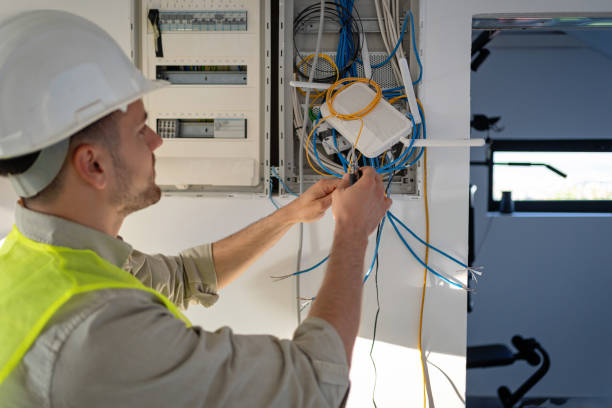 Best Electrical Contractors for Businesses  in Howell, MI